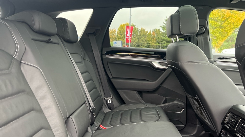 Used Volkswagen Touareg 2025 for sale - 76928037: Photo 15