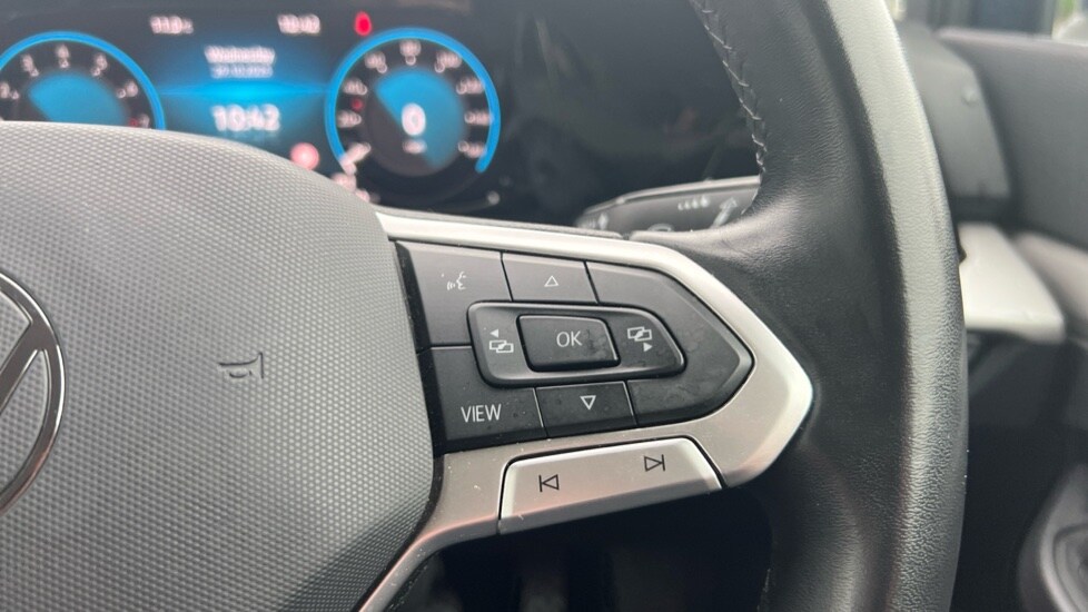 Used Volkswagen Golf 2023 for sale - 76523515: Photo 30