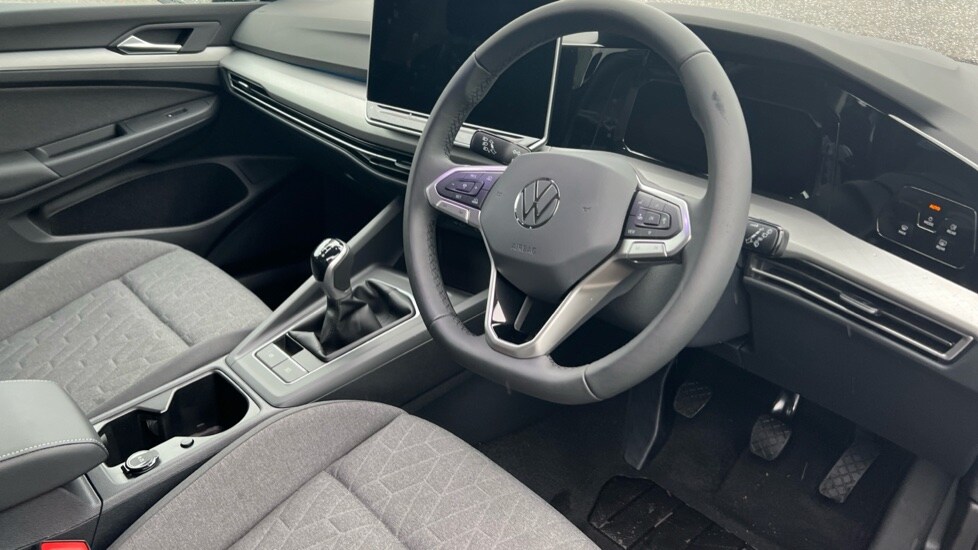 Used Volkswagen Golf 2025 for sale - 76474876: Photo 9