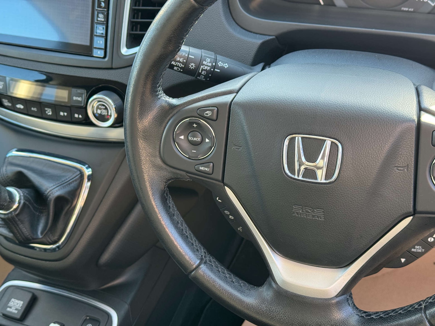 Used Honda CR-V 2017 for sale - 76949872: Photo 16