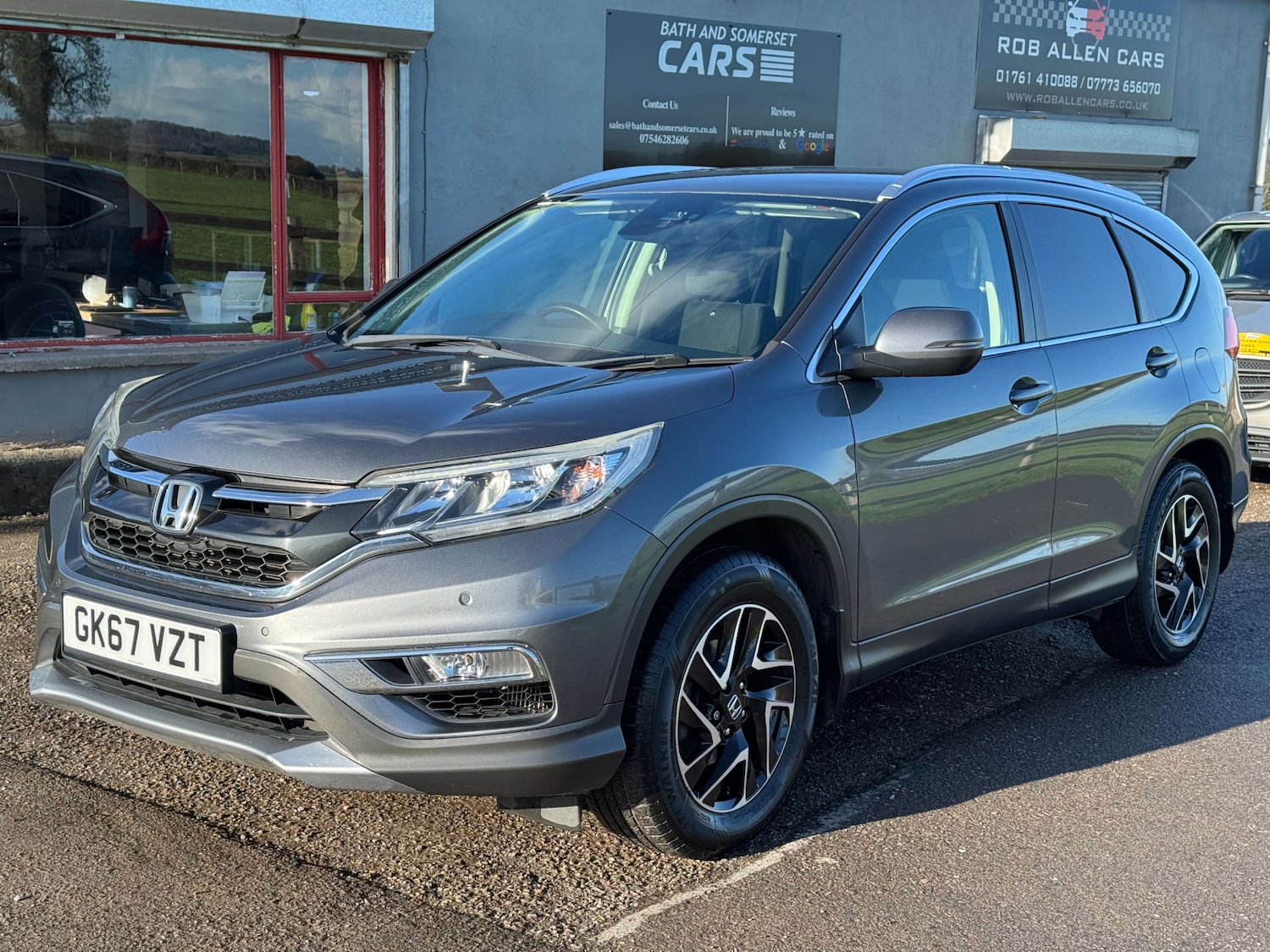 Used Honda CR-V 2017 for sale - 76949872: Photo 3