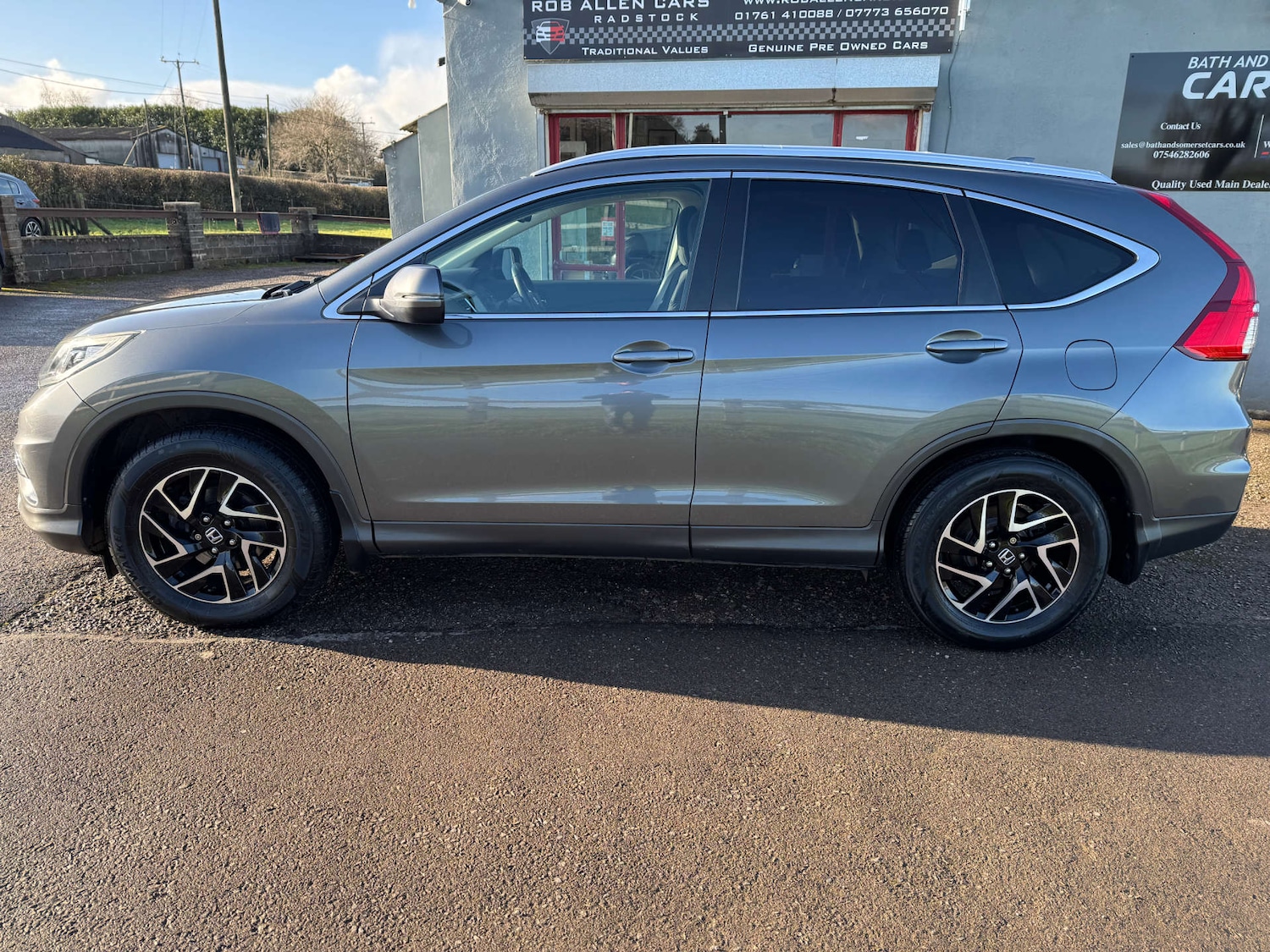 Used Honda CR-V 2017 for sale - 76949872: Photo 4