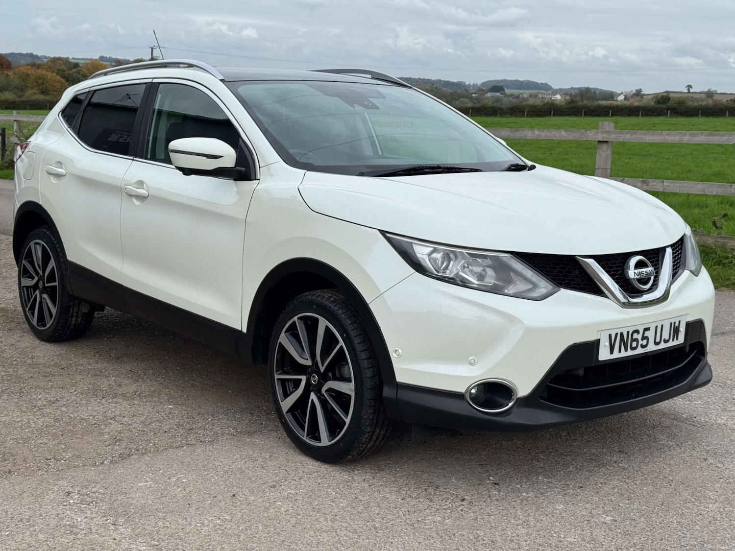 Used Nissan Qashqai 2015 for sale - 76601883: Photo 1
