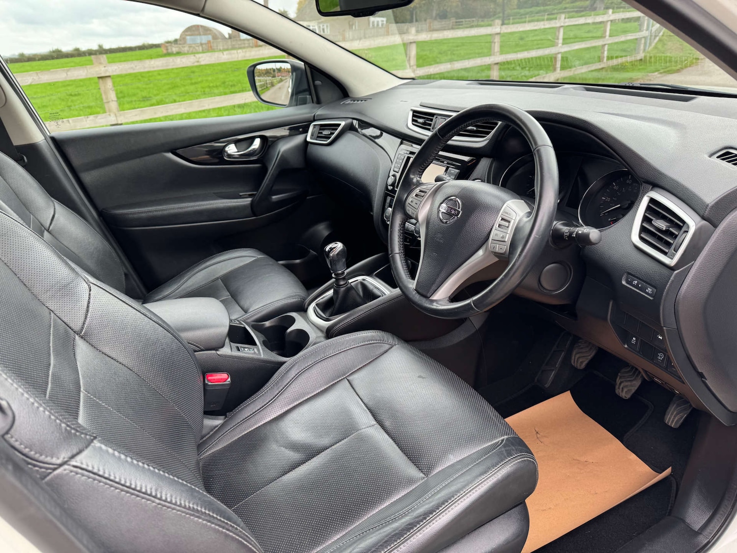 Used Nissan Qashqai 2015 for sale - 76601883: Photo 12