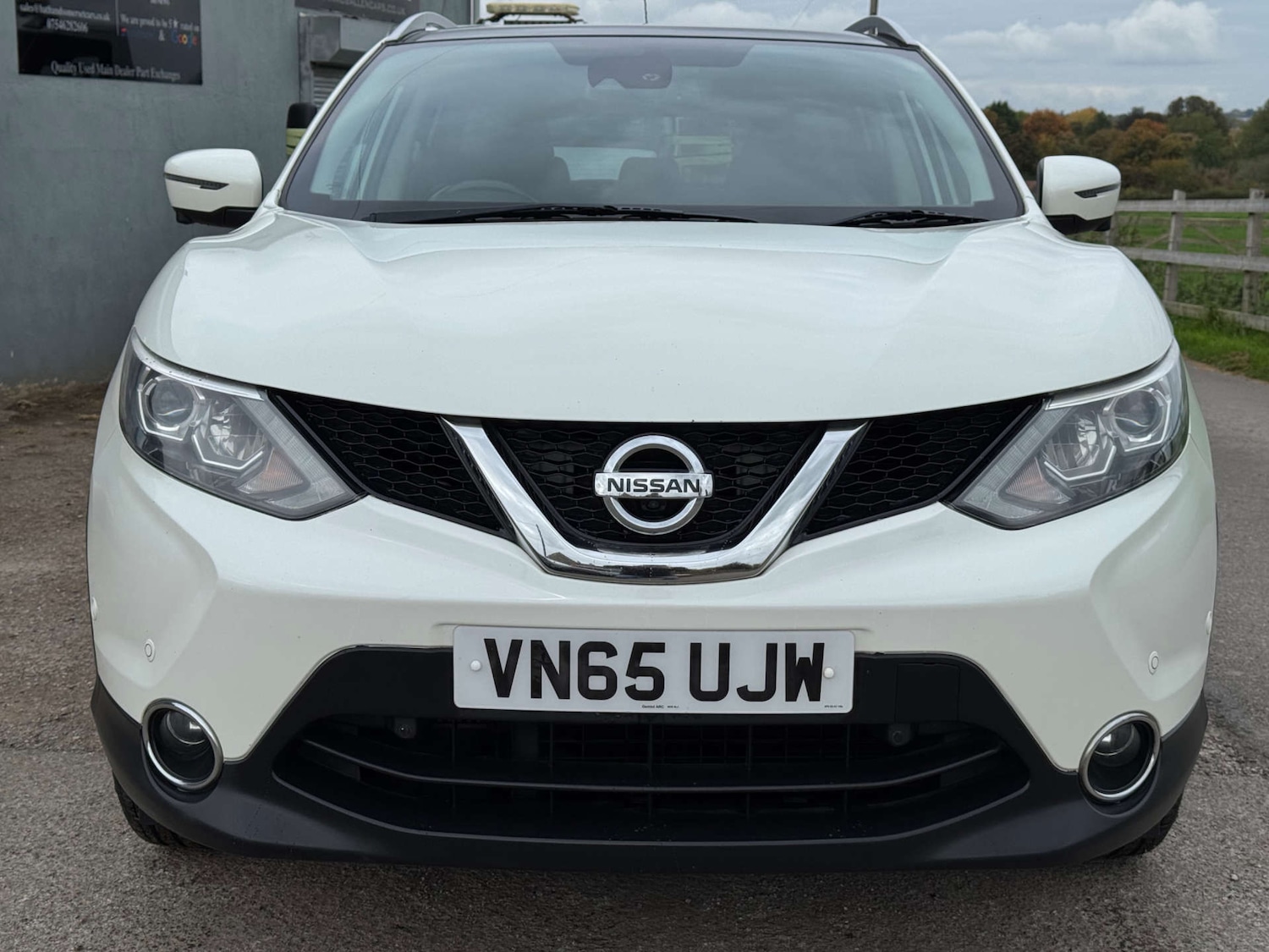 Used Nissan Qashqai 2015 for sale - 76601883: Photo 2