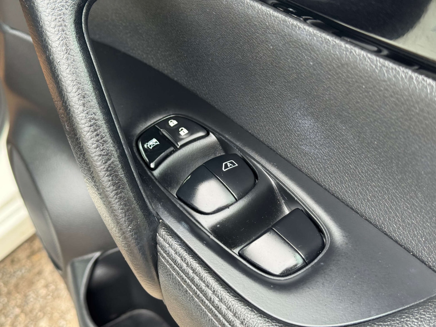 Used Nissan Qashqai 2015 for sale - 76601883: Photo 22