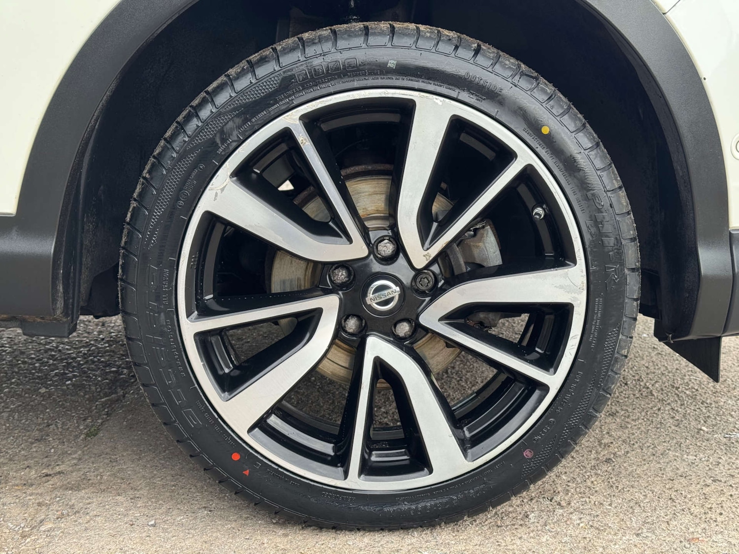 Used Nissan Qashqai 2015 for sale - 76601883: Photo 51