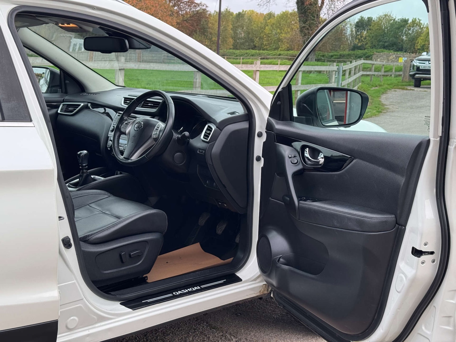 Used Nissan Qashqai 2015 for sale - 76601883: Photo 9