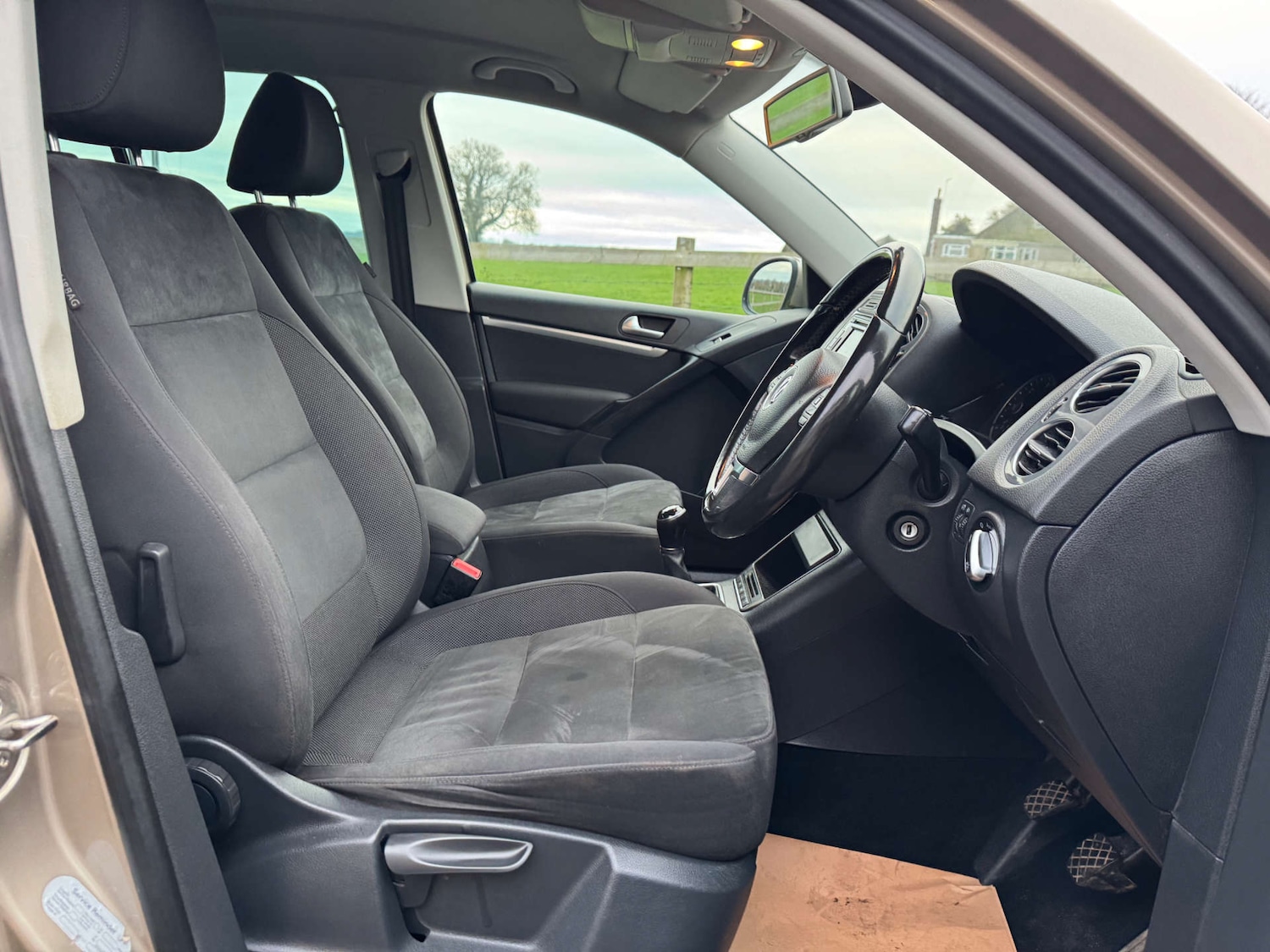 Used Volkswagen Tiguan 2014 for sale - 77610597: Photo 10