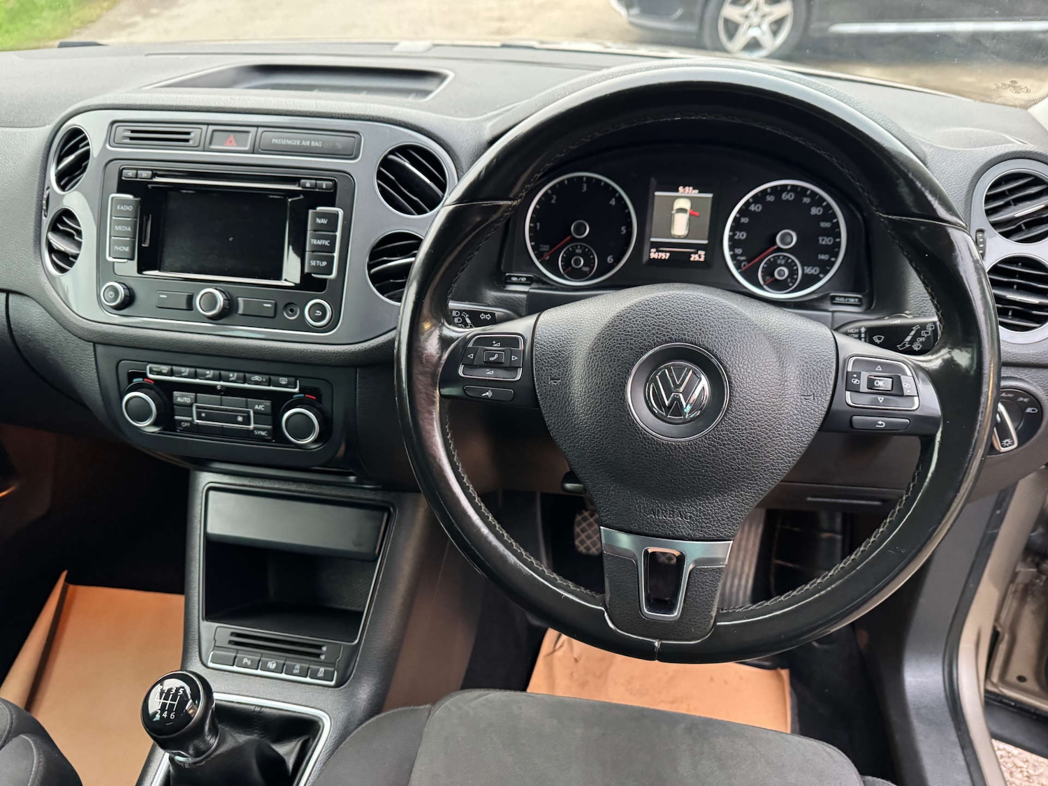 Used Volkswagen Tiguan 2014 for sale - 77610597: Photo 16