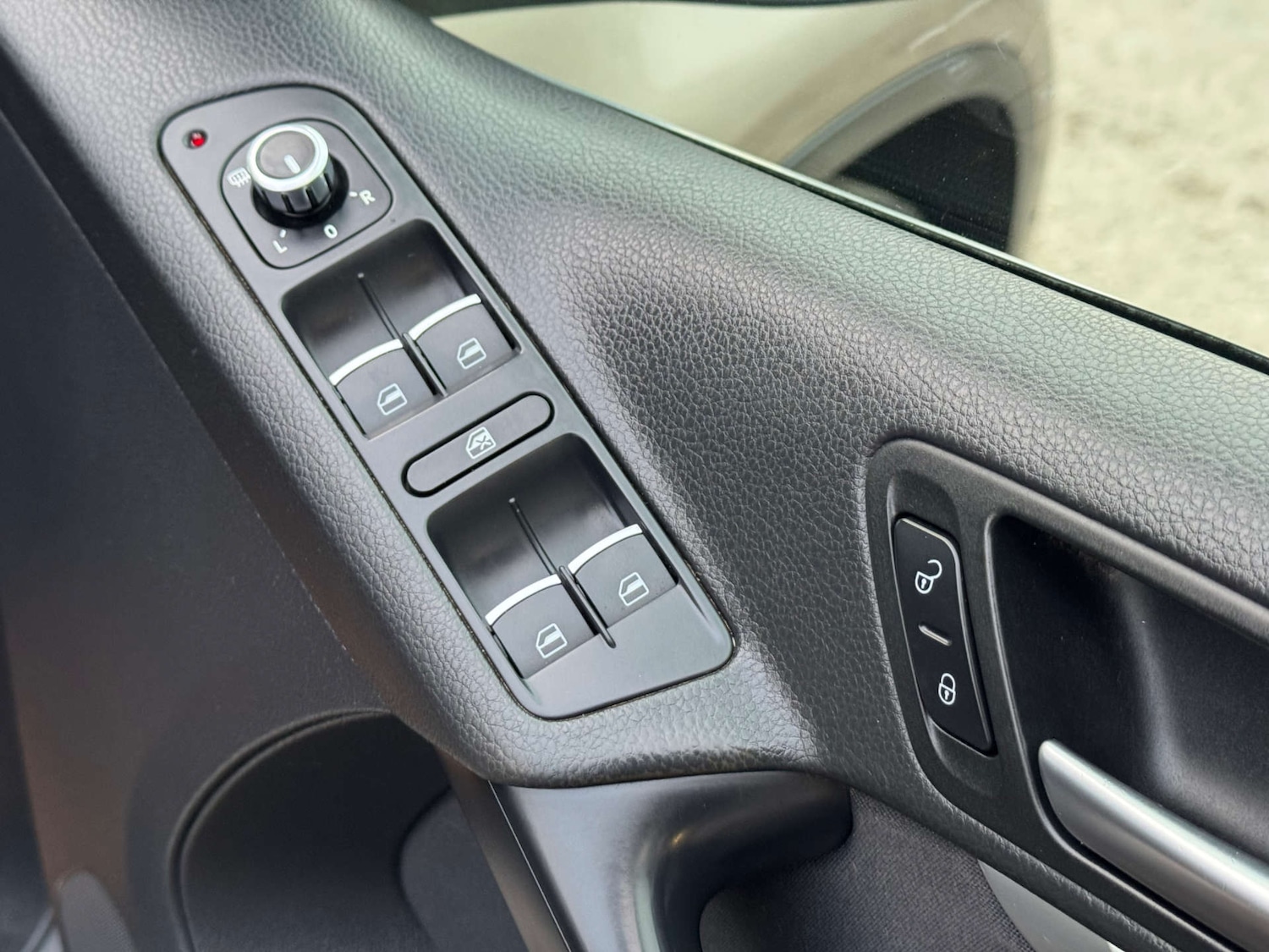 Used Volkswagen Tiguan 2014 for sale - 77610597: Photo 19