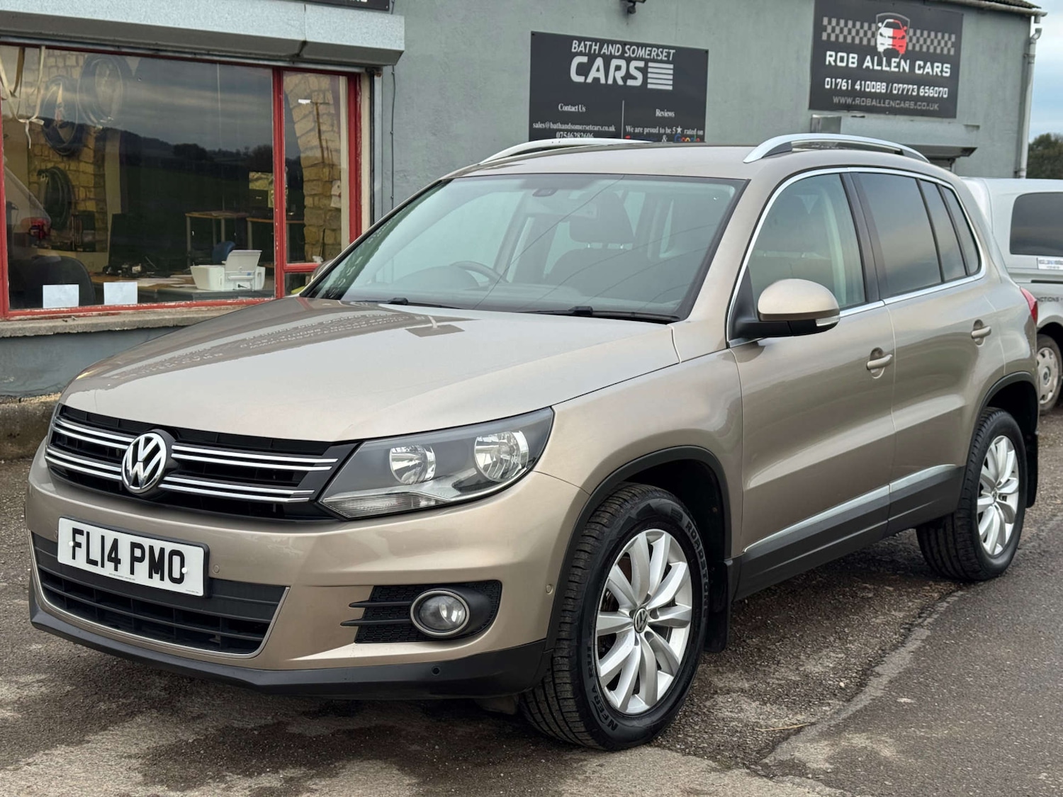 Used Volkswagen Tiguan 2014 for sale - 77610597: Photo 3