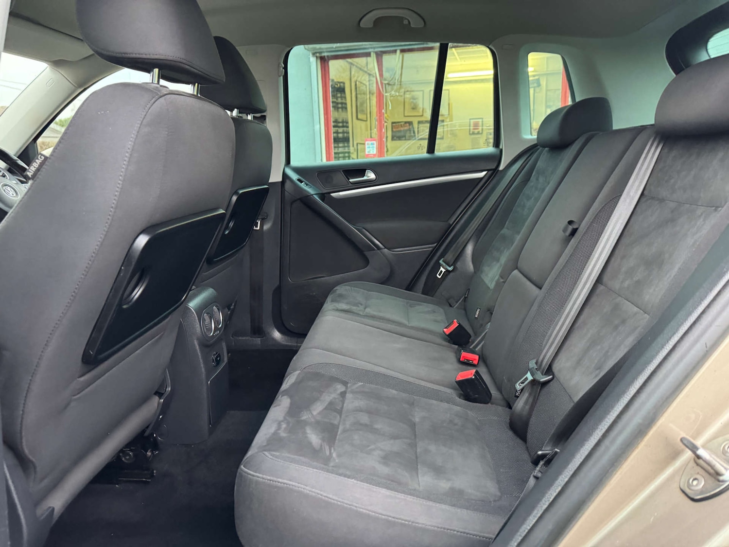 Used Volkswagen Tiguan 2014 for sale - 77610597: Photo 38