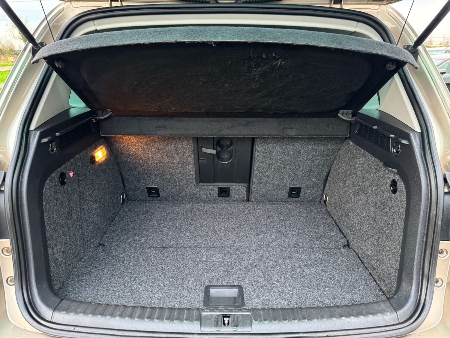 Used Volkswagen Tiguan 2014 for sale - 77610597: Photo 42