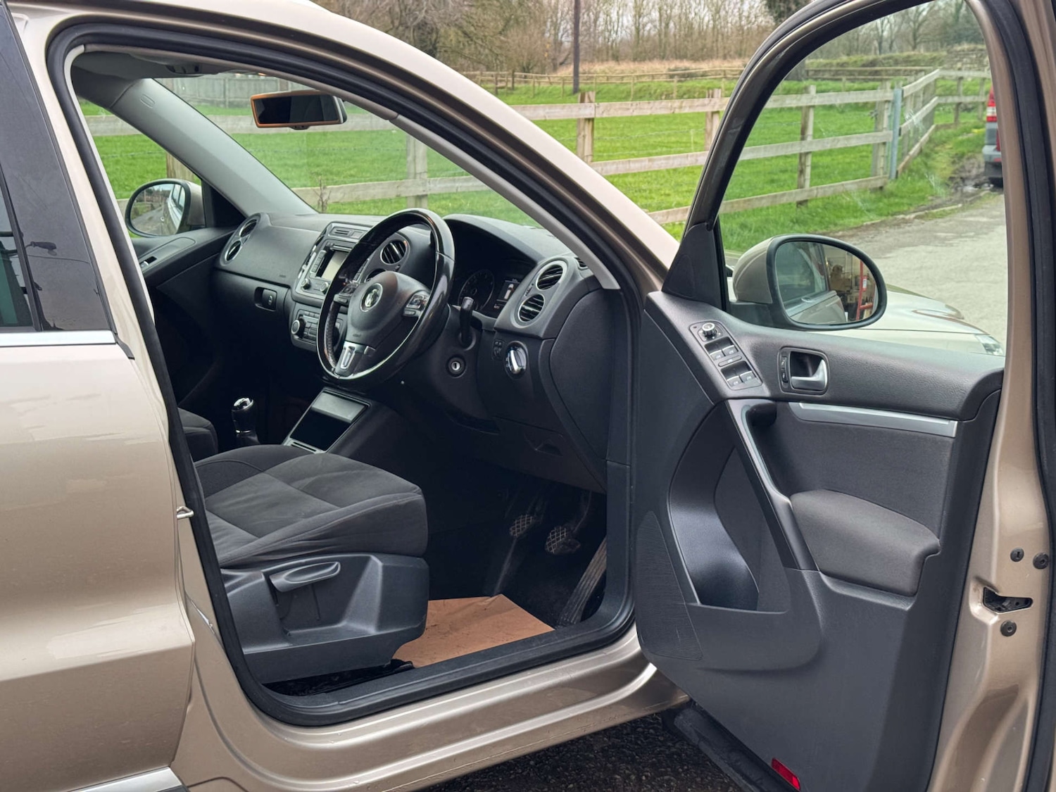 Used Volkswagen Tiguan 2014 for sale - 77610597: Photo 9