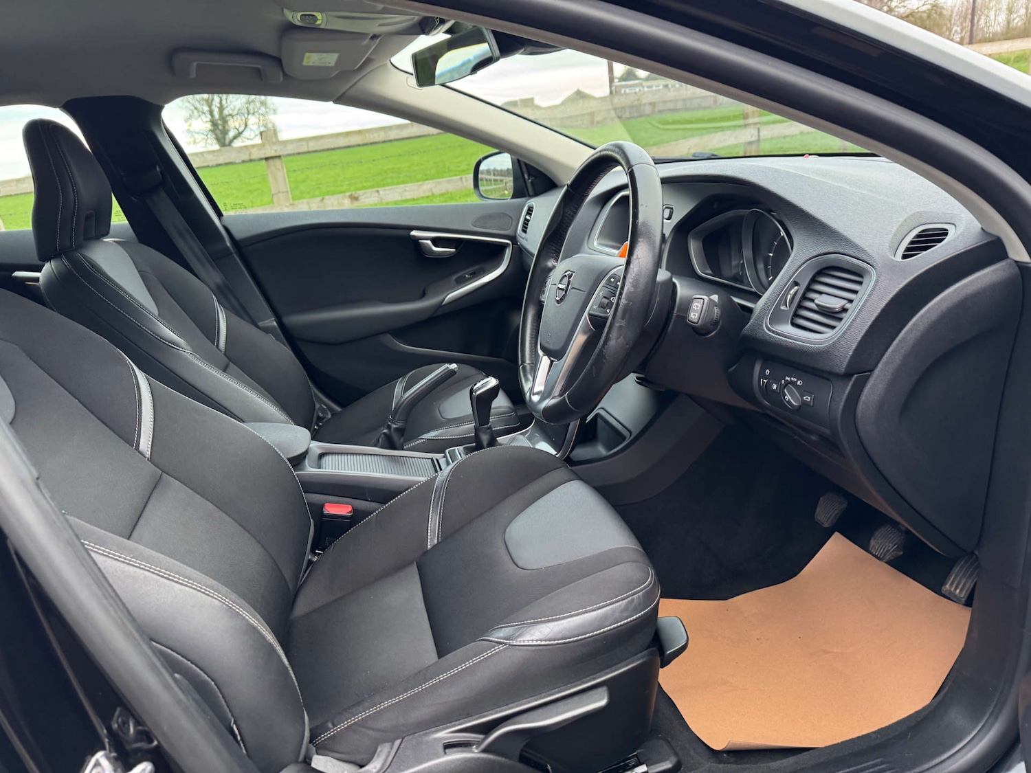 Used Volvo V40 2019 for sale - 77569659: Photo 11