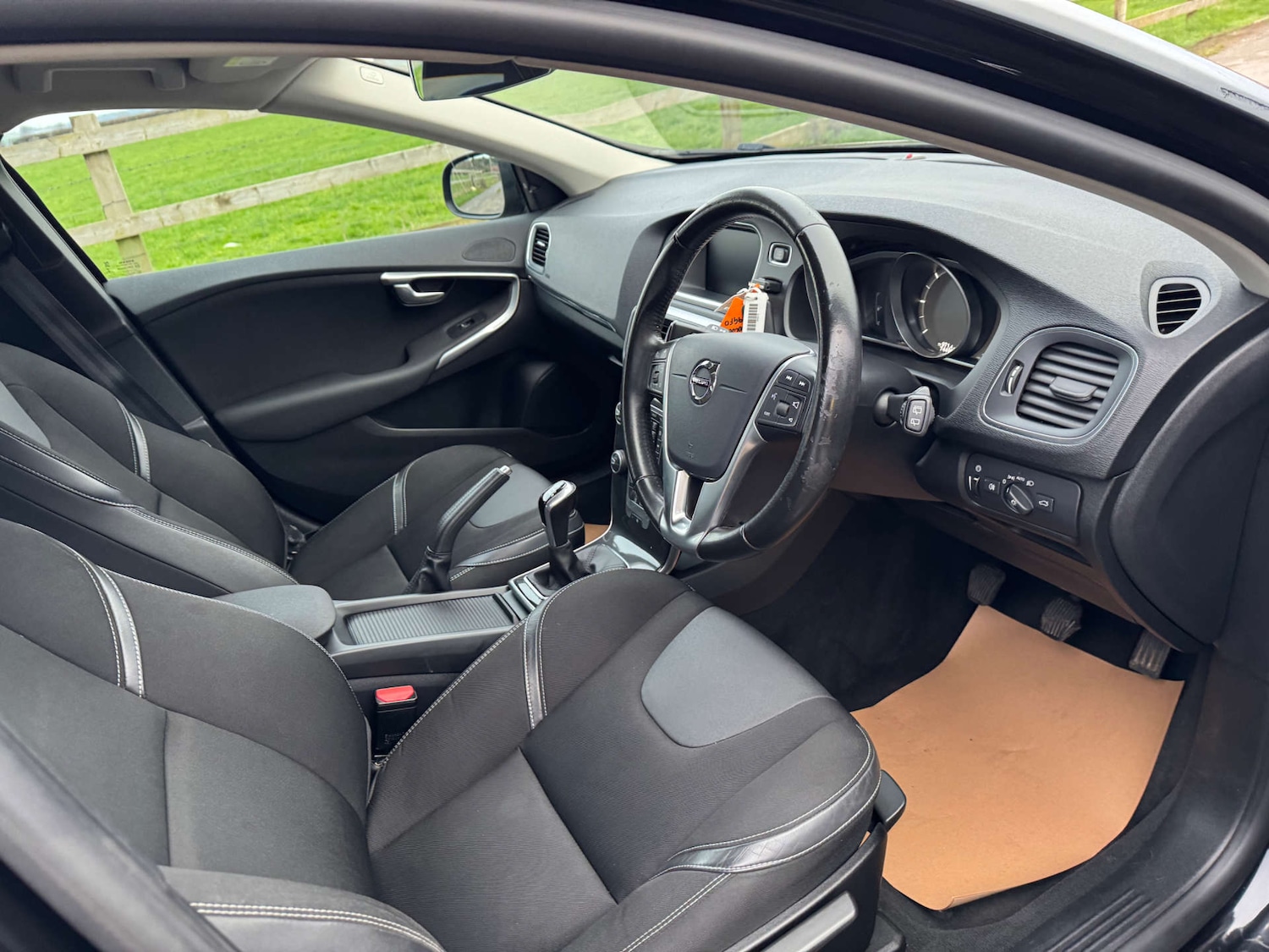 Used Volvo V40 2019 for sale - 77569659: Photo 12