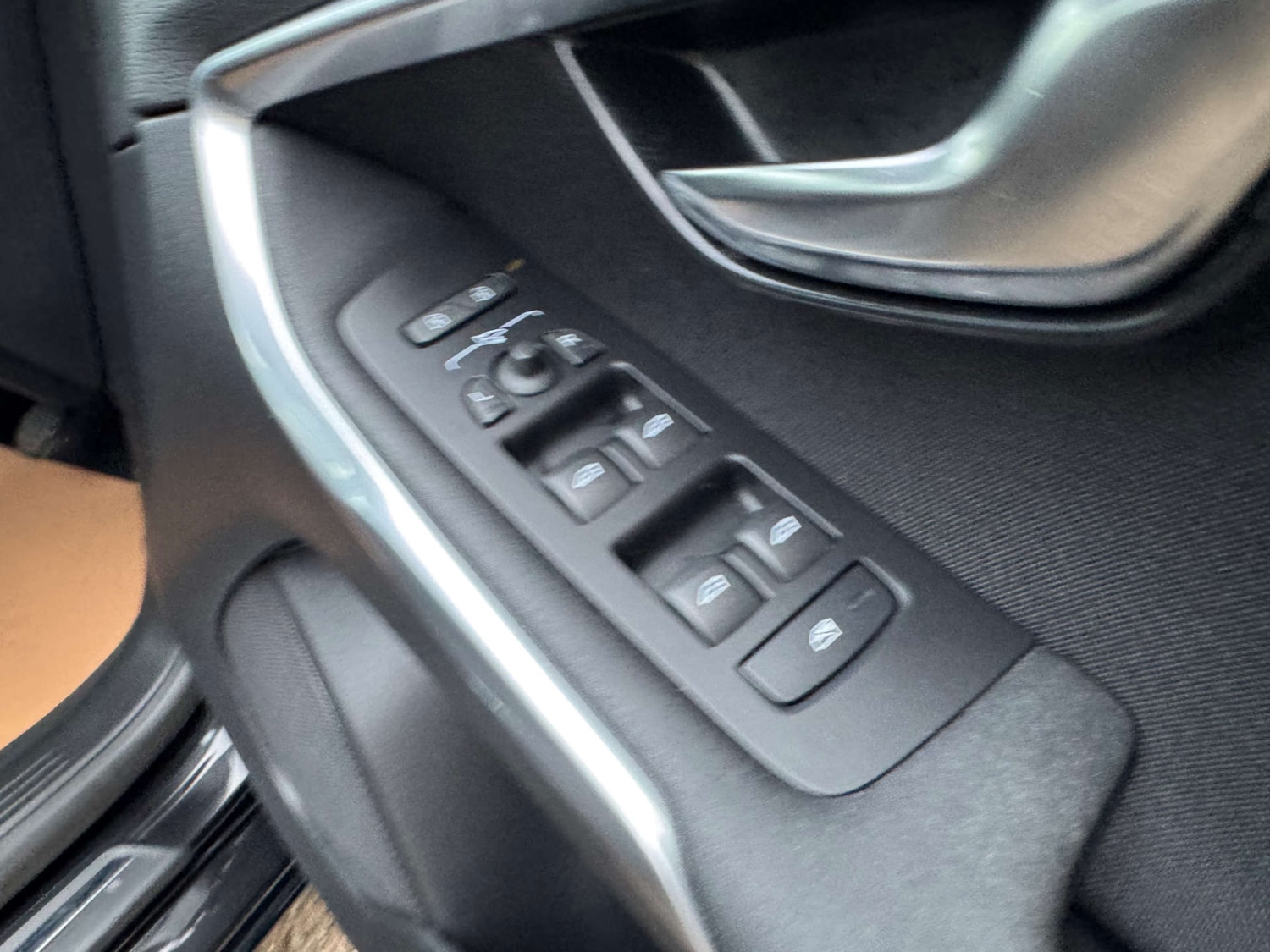 Used Volvo V40 2019 for sale - 77569659: Photo 17