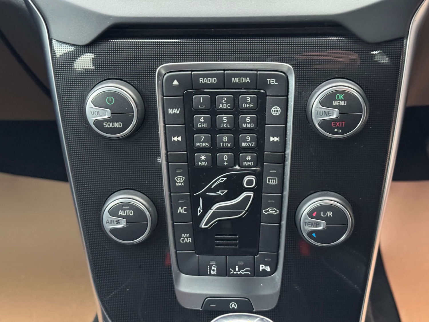 Used Volvo V40 2019 for sale - 77569659: Photo 21