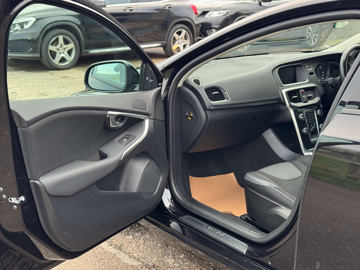 Used Volvo V40 2019 for sale - 77569659: Photo 22