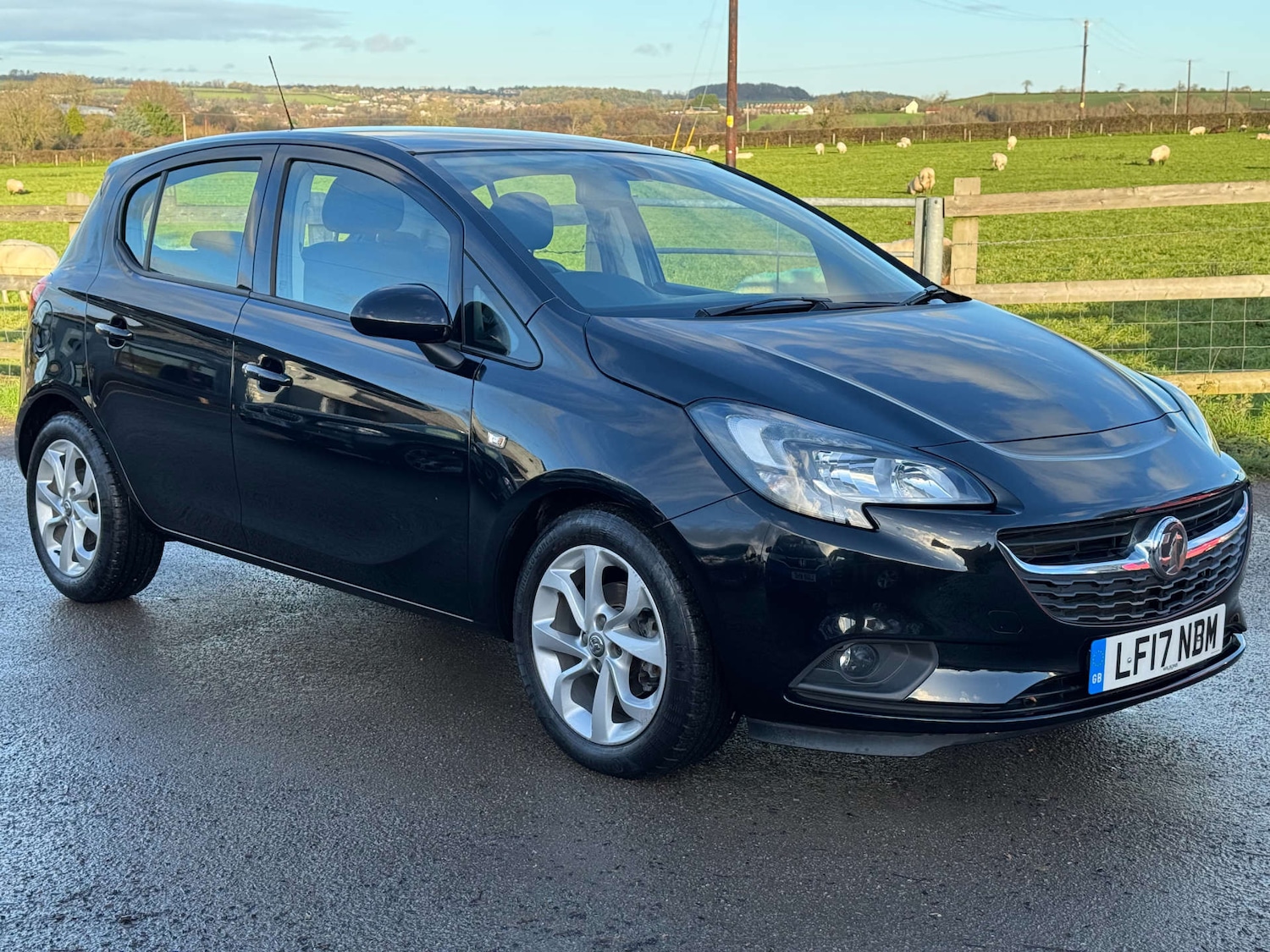 Used Vauxhall Corsa 2017 for sale - 76829890: Photo 1