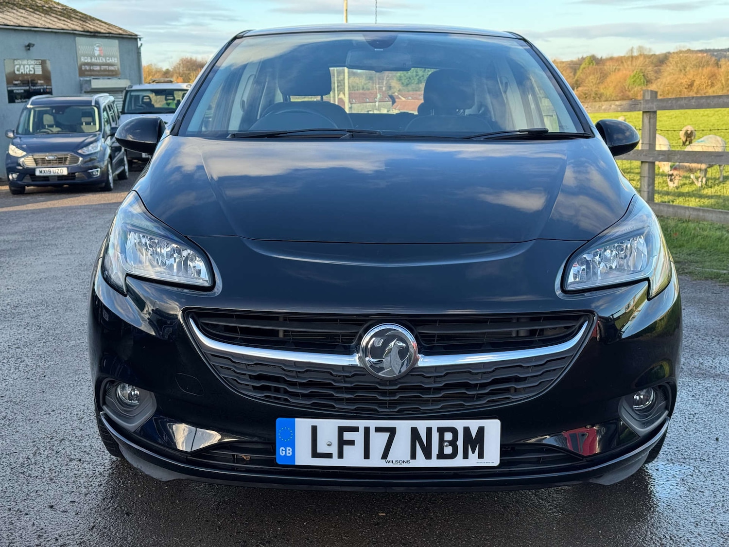 Used Vauxhall Corsa 2017 for sale - 76829890: Photo 2