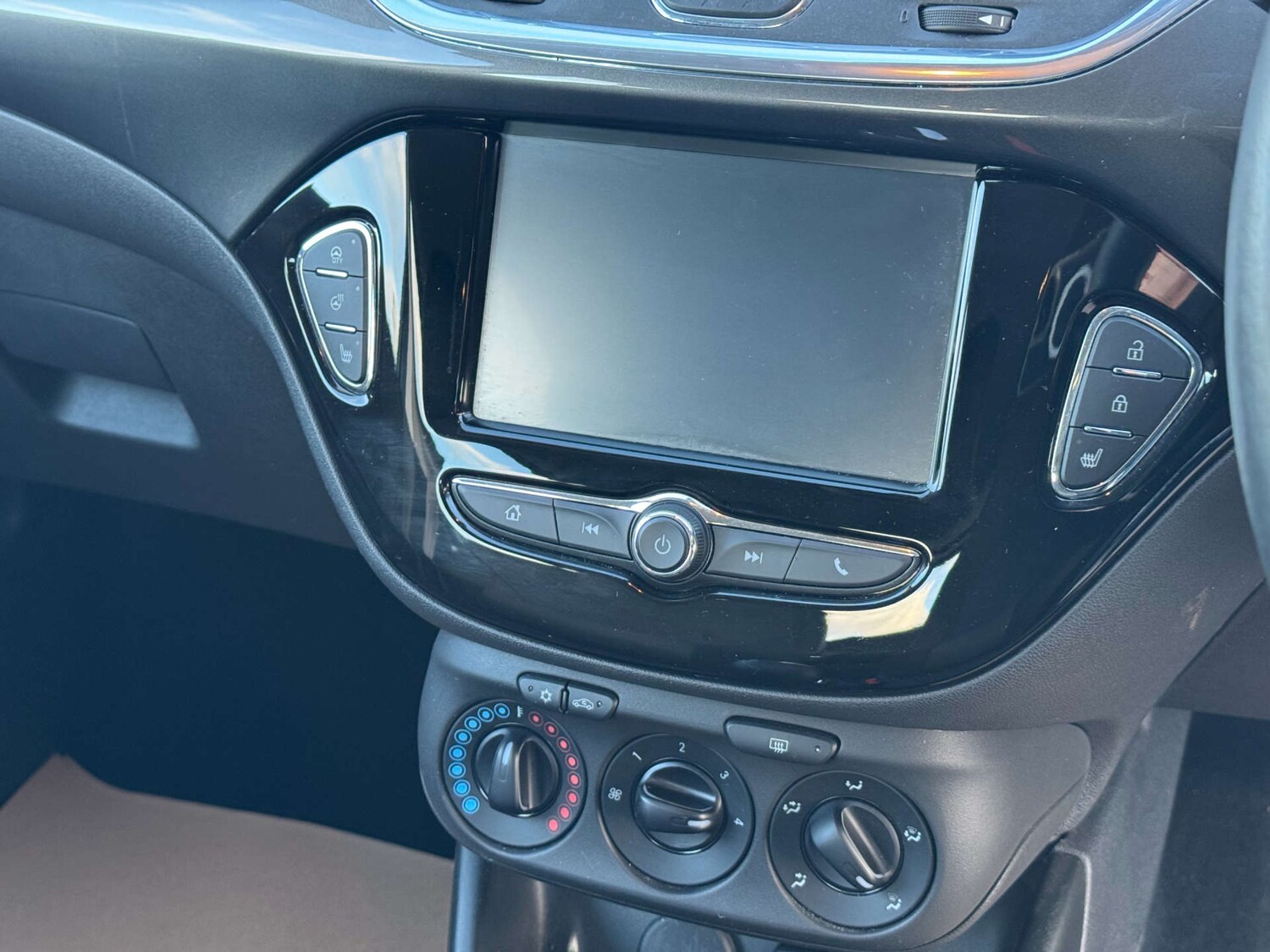 Used Vauxhall Corsa 2017 for sale - 76829890: Photo 22