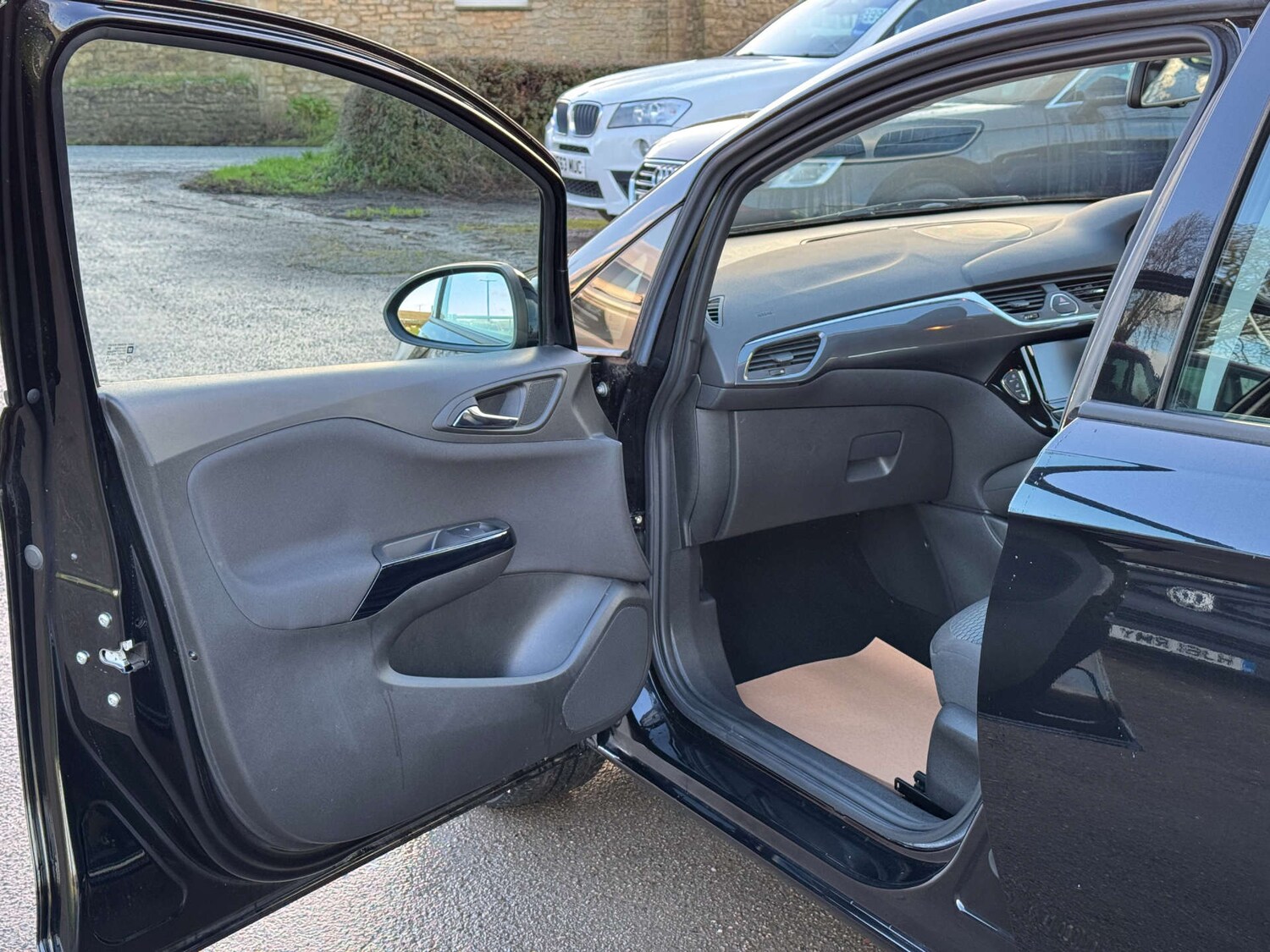 Used Vauxhall Corsa 2017 for sale - 76829890: Photo 33