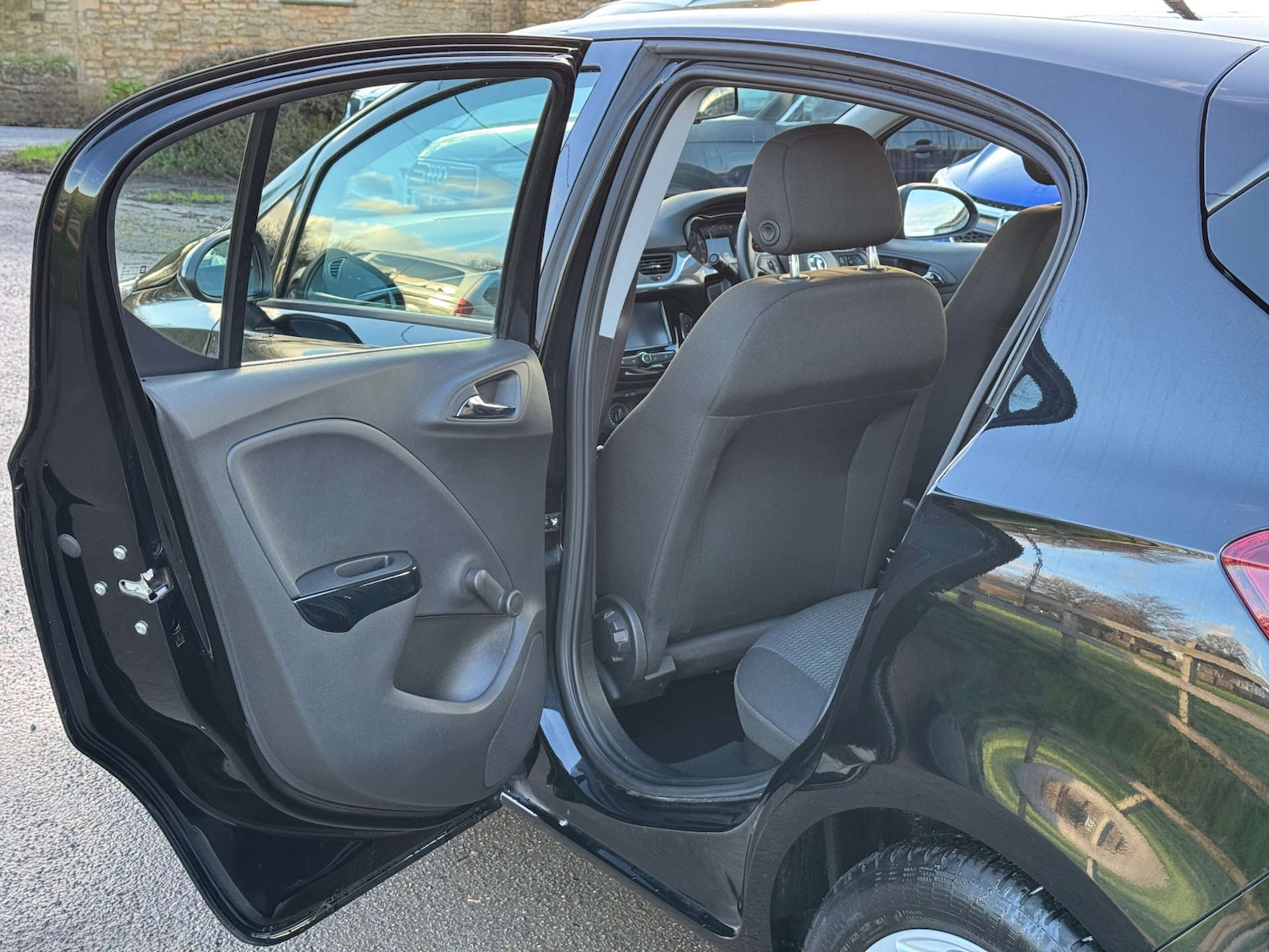 Used Vauxhall Corsa 2017 for sale - 76829890: Photo 38