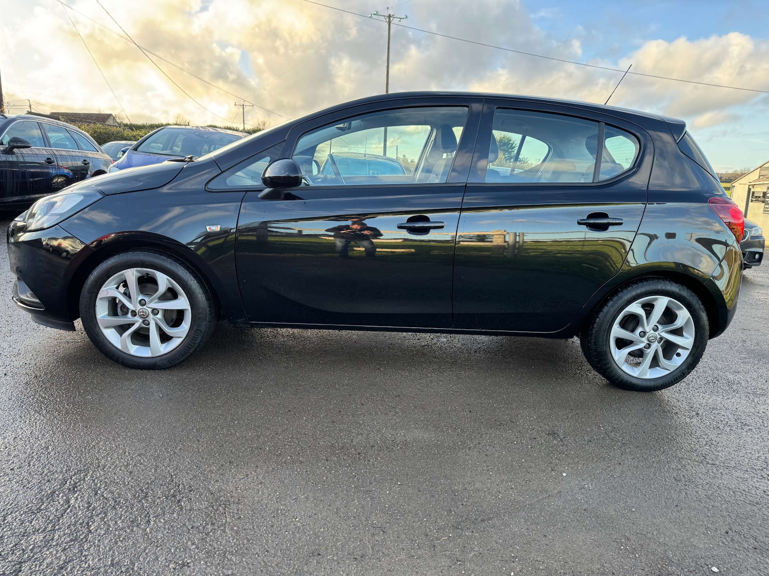 Used Vauxhall Corsa 2017 for sale - 76829890: Photo 4