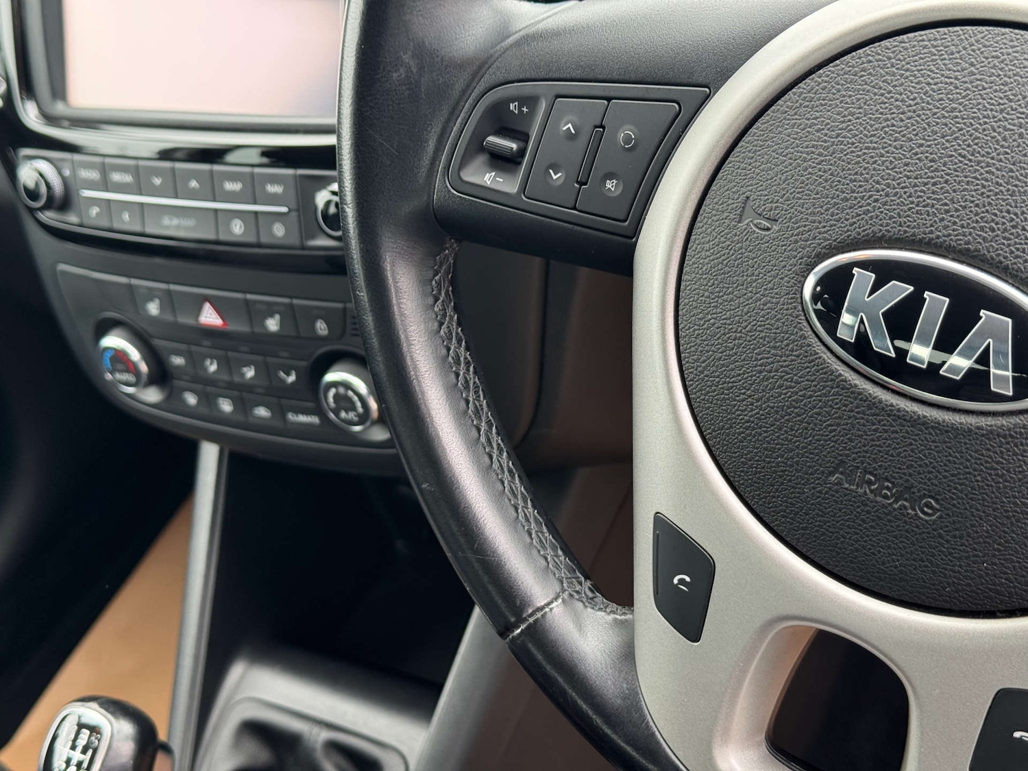 Used Kia Venga 2016 for sale - 78098904: Photo 15