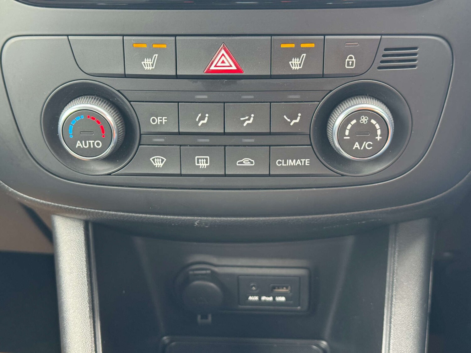 Used Kia Venga 2016 for sale - 78098904: Photo 28