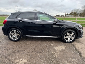 Used Mercedes-Benz GLA 2015 for sale - 77492519: Photo