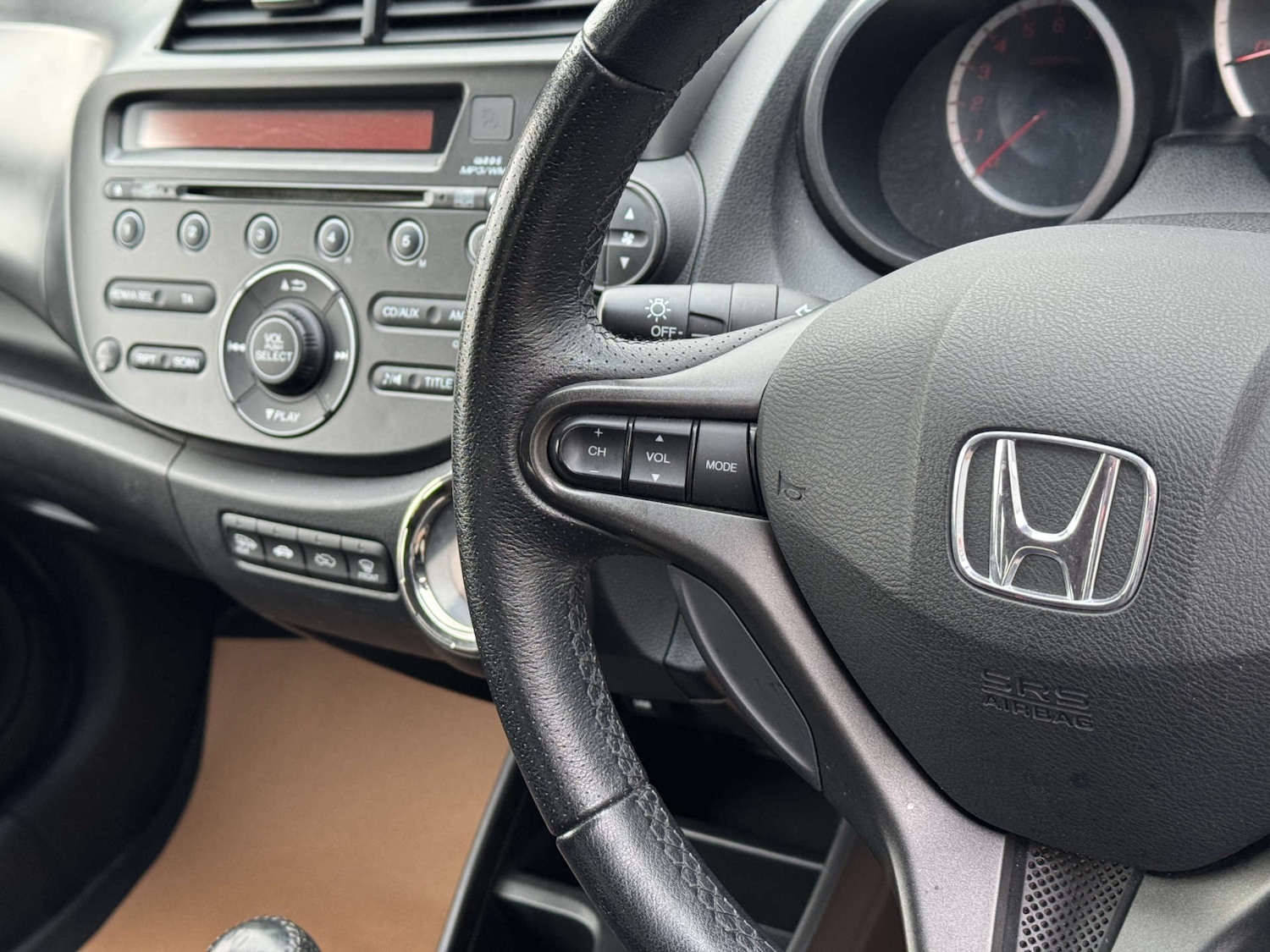 Used Honda Jazz 2014 for sale - 77258070: Photo 15