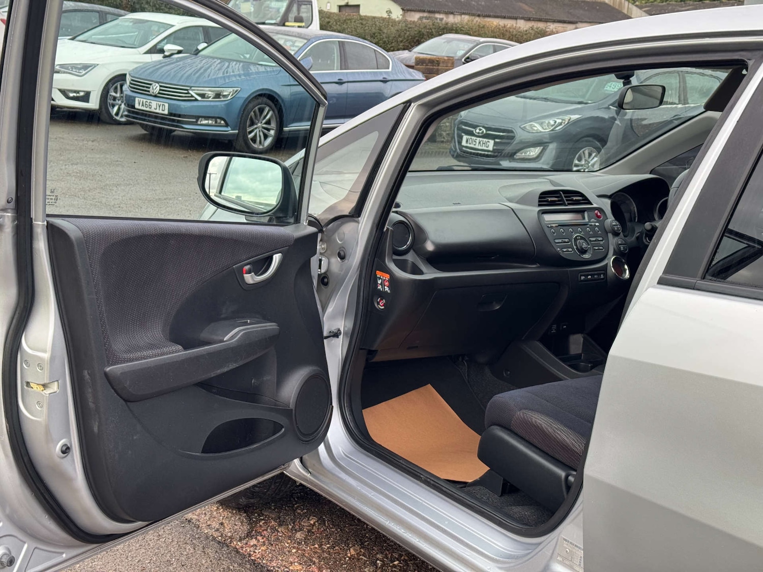 Used Honda Jazz 2014 for sale - 77258070: Photo 18