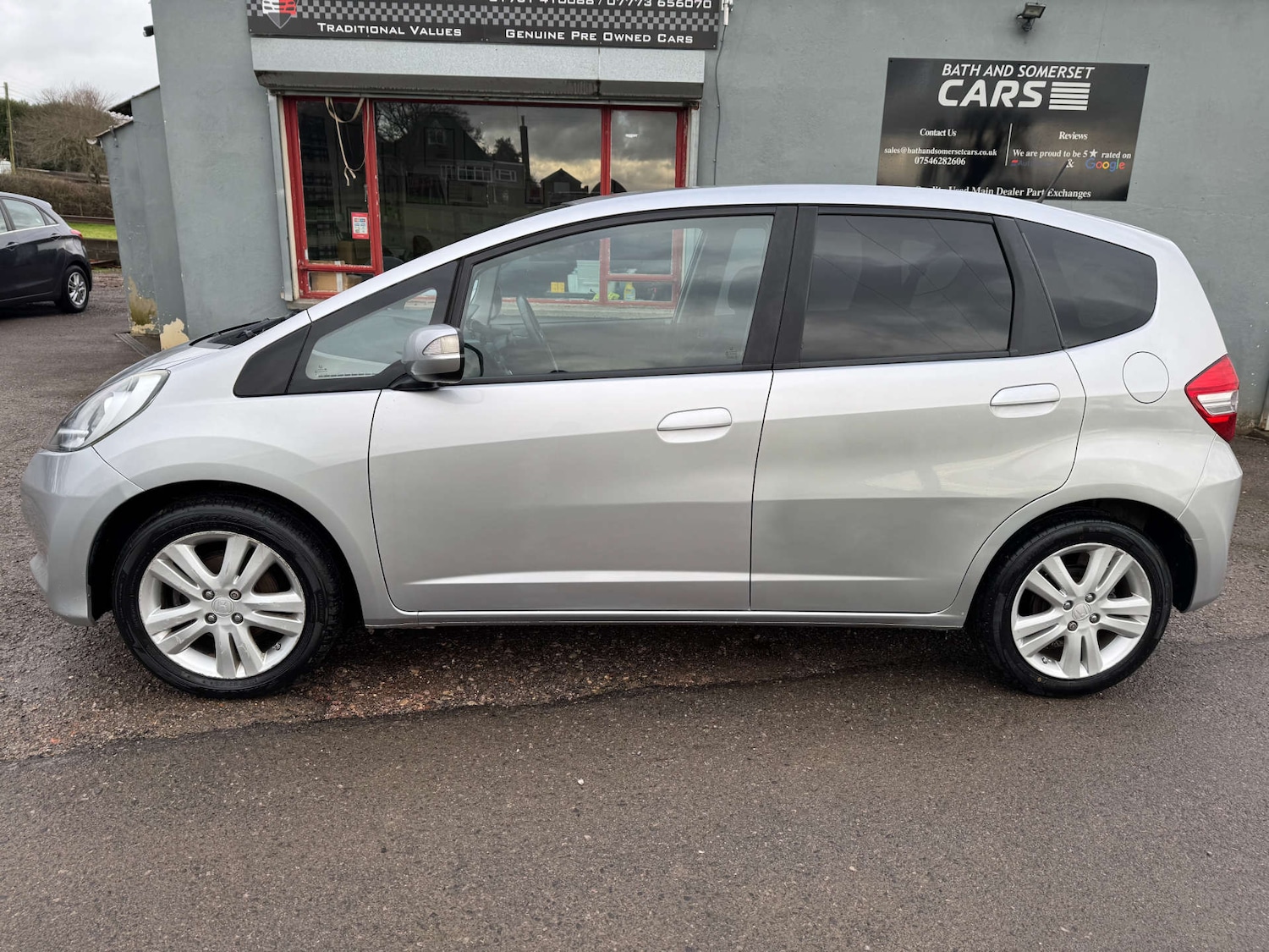 Used Honda Jazz 2014 for sale - 77258070: Photo 5