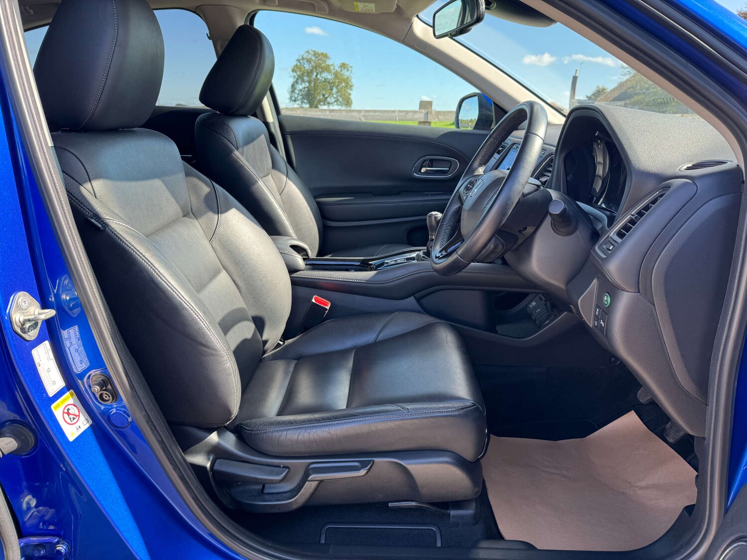 Used Honda HR-V 2017 for sale - 76601871: Photo 10