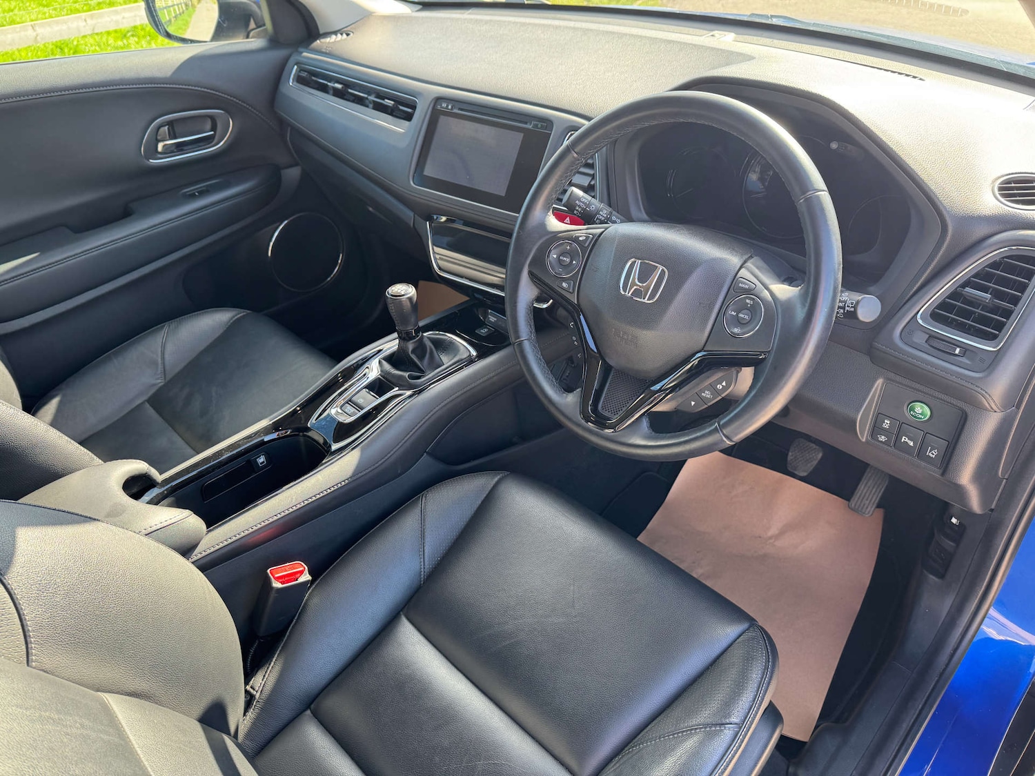 Used Honda HR-V 2017 for sale - 76601871: Photo 14