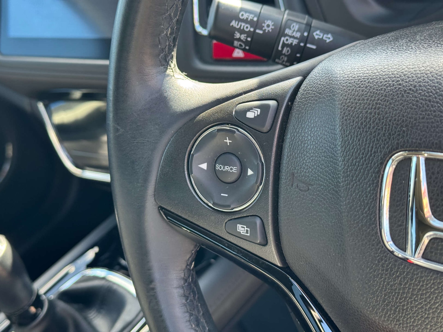 Used Honda HR-V 2017 for sale - 76601871: Photo 20