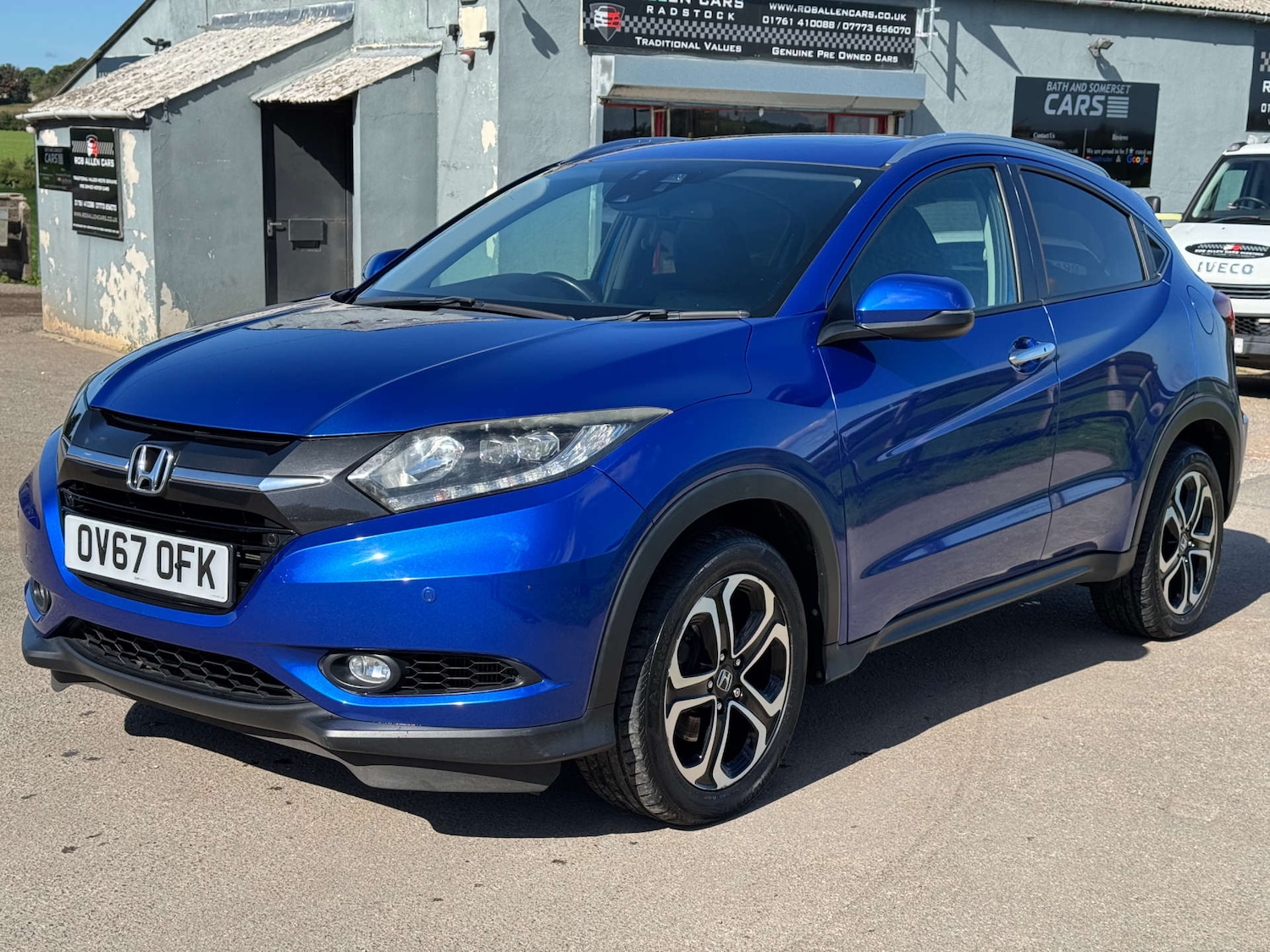 Used Honda HR-V 2017 for sale - 76601871: Photo 3