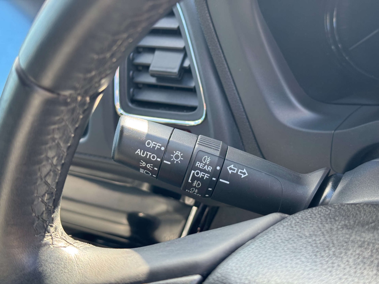 Used Honda HR-V 2017 for sale - 76601871: Photo 42