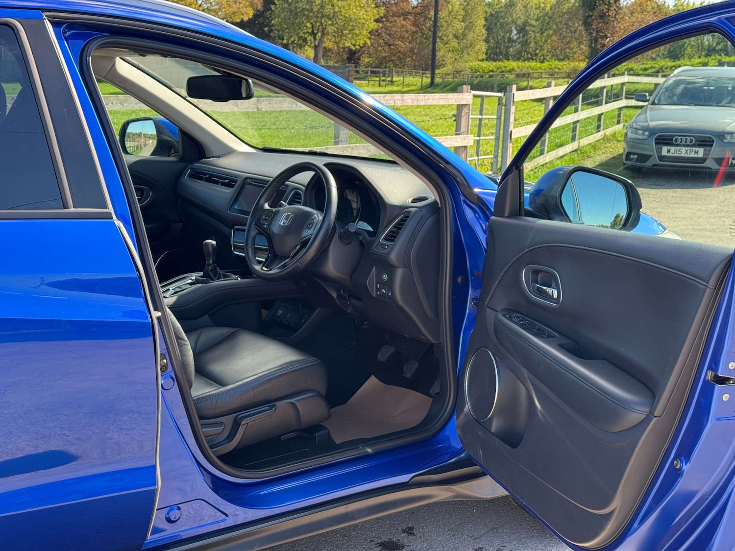 Used Honda HR-V 2017 for sale - 76601871: Photo 9