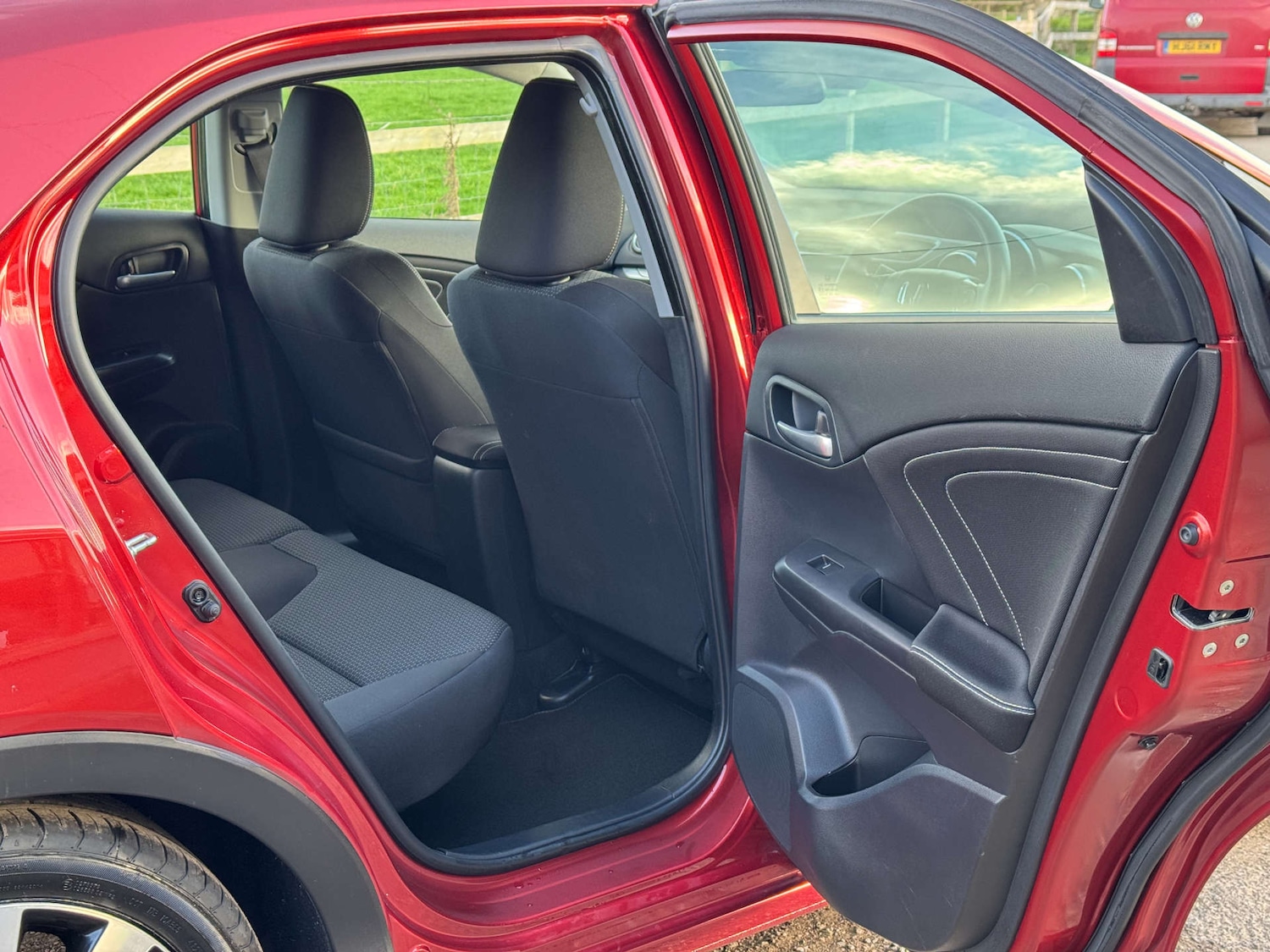 Used Honda Civic 2016 for sale - 77655589: Photo 36