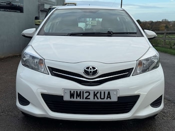 Used Toyota Yaris 2012 for sale - 76421741: Photo