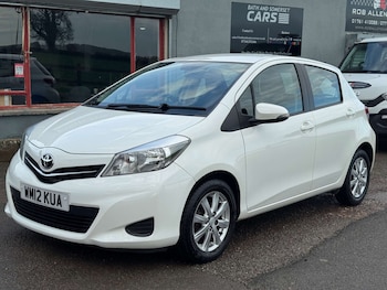 Used Toyota Yaris 2012 for sale - 76421741: Photo
