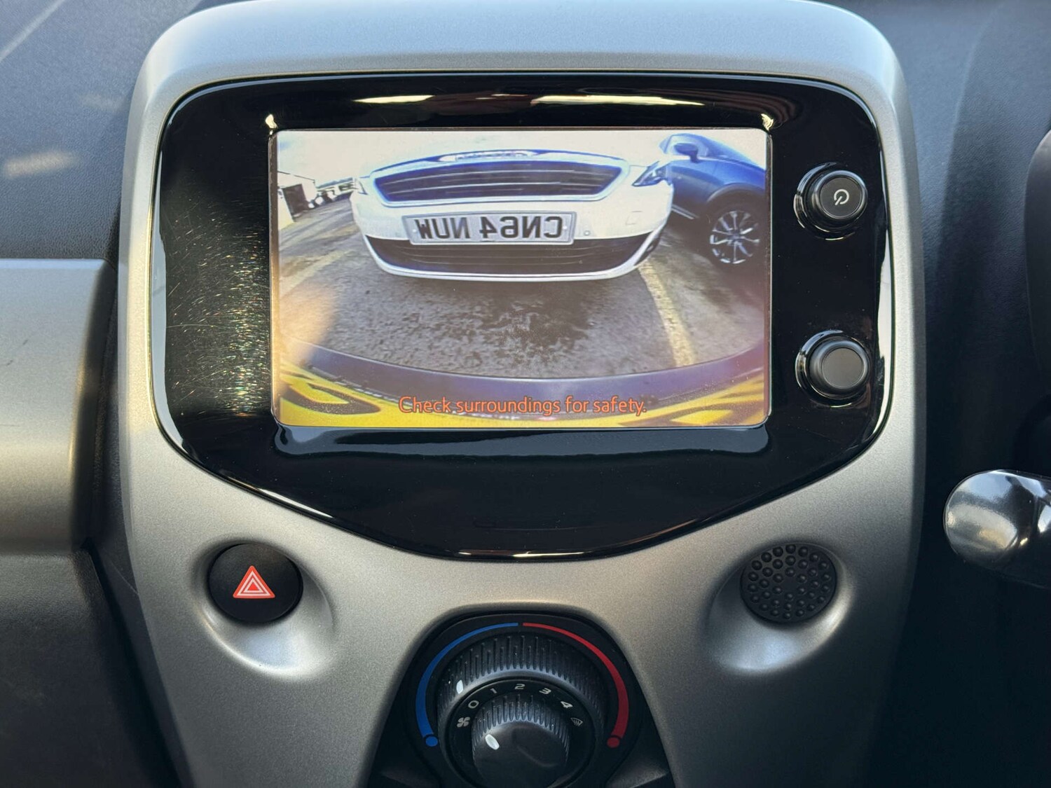 Used Toyota AYGO 2015 for sale - 77667849: Photo 27