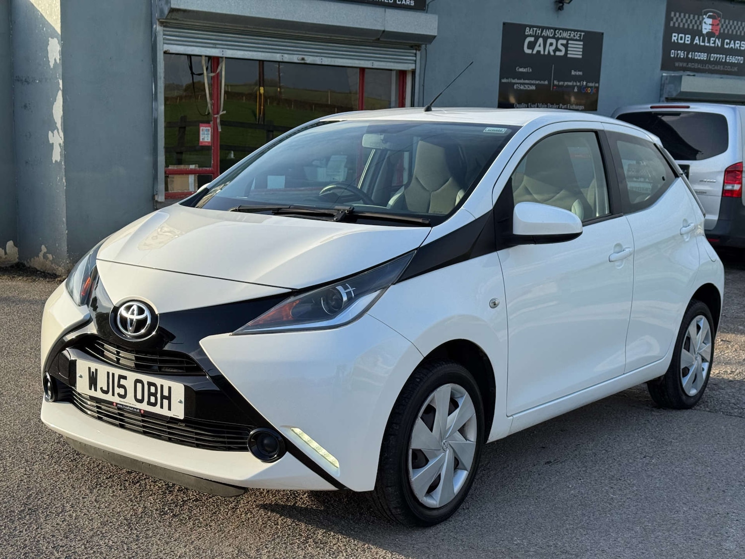 Used Toyota AYGO 2015 for sale - 77667849: Photo 3
