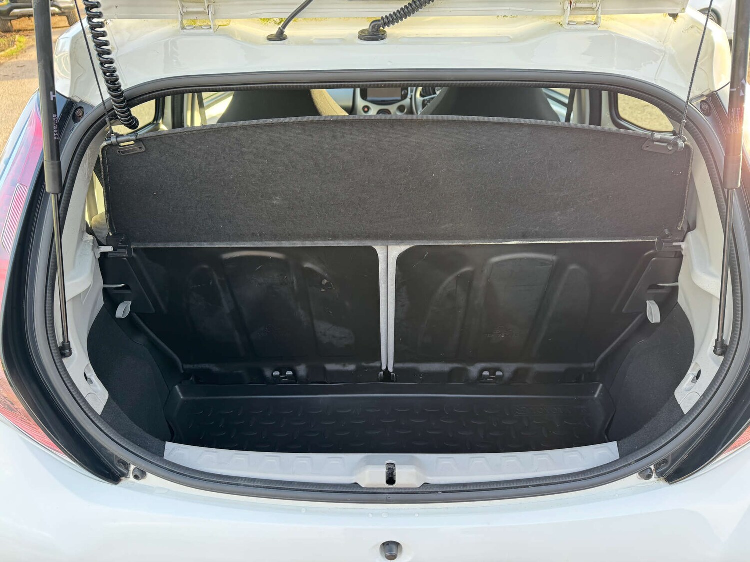 Used Toyota AYGO 2015 for sale - 77667849: Photo 37