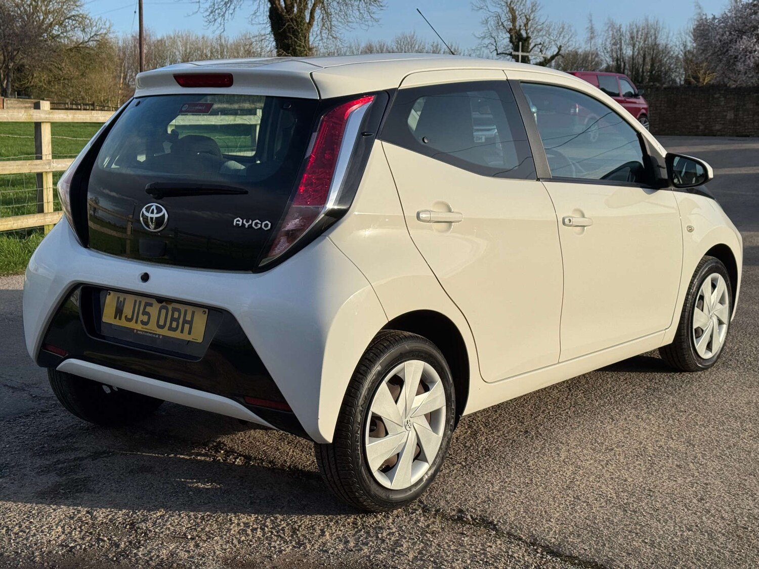 Used Toyota AYGO 2015 for sale - 77667849: Photo 8