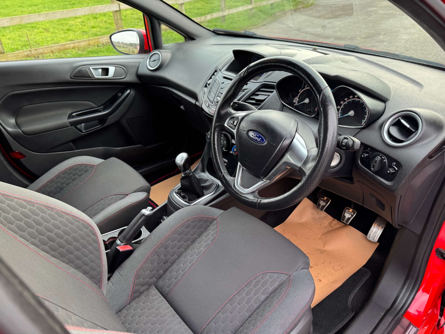 Used Ford Fiesta 2017 for sale - 77310964: Photo 13